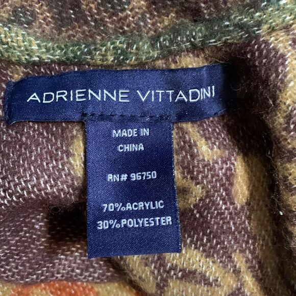 Adrienne Vittadini Geometric Wrap Scarf Fringe - Picture 4 of 4